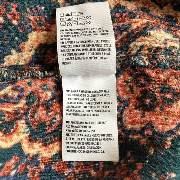 American Eagle Outfitters colorful print top Size M - Picture 10 of 10